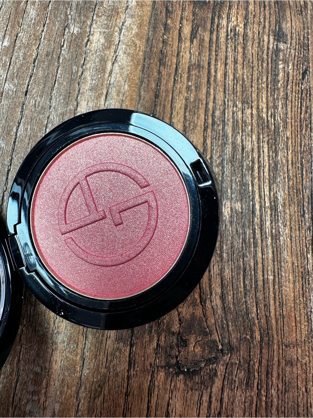 Giorgio Armani Shimmering Rose-Blush Compact - Picture 7 of 7